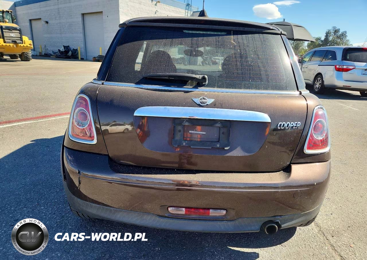 2011 Mini Cooper VIN:WMWSU3C55BTX95924 - 6