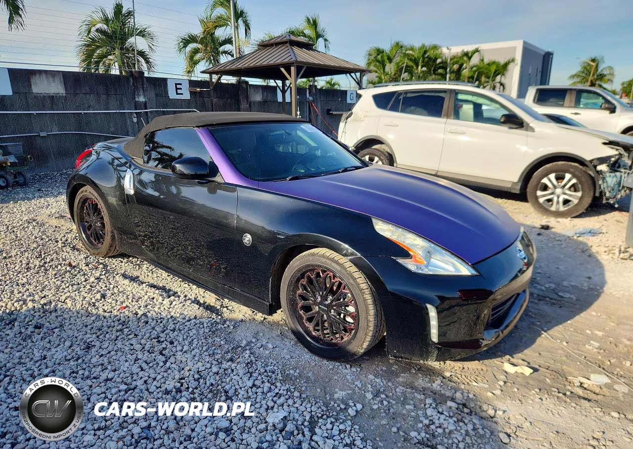 2016 Nissan 370Z Roadster Touring VIN:JN1AZ4FH7GM910622 - 4