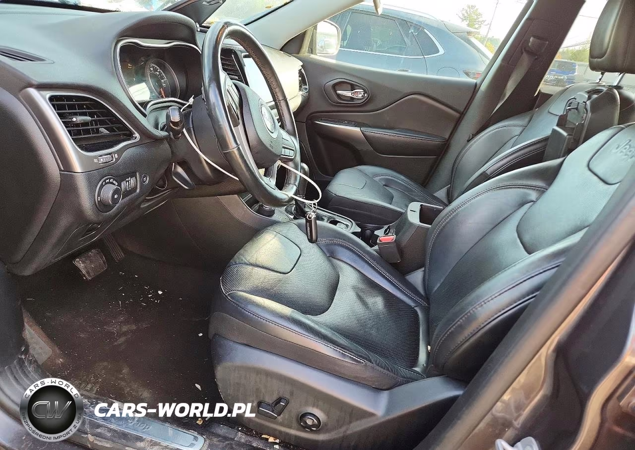 2019 Jeep Cherokee Limited 4X4 VIN:1C4PJMDXXKD446467 - 7