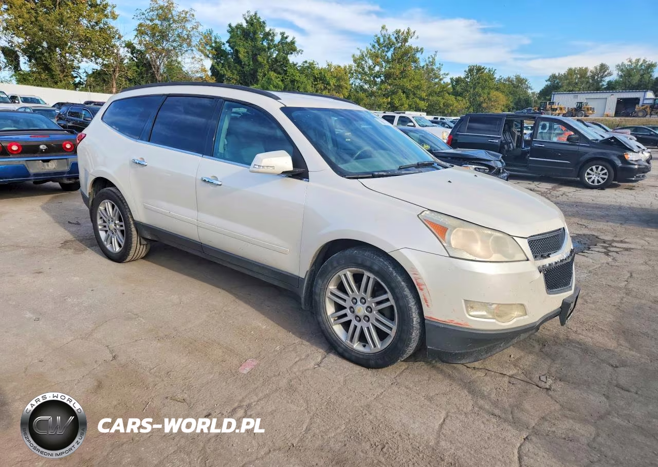2011 Chevrolet Traverse Lt VIN:1GNKRGED3BJ272906 - 4