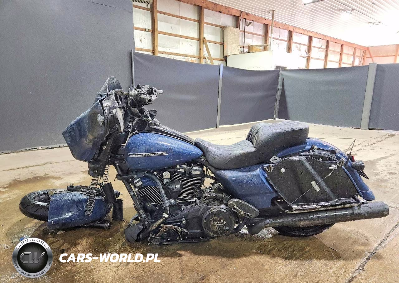 2019 Harley-Davidson Street Glide VIN:1HD1KRP19KB667740 - 3