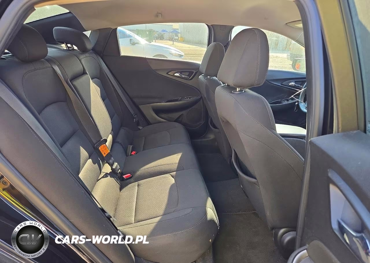 2018 Chevrolet Malibu Lt VIN:1G1ZB5ST4JF160654 - 10