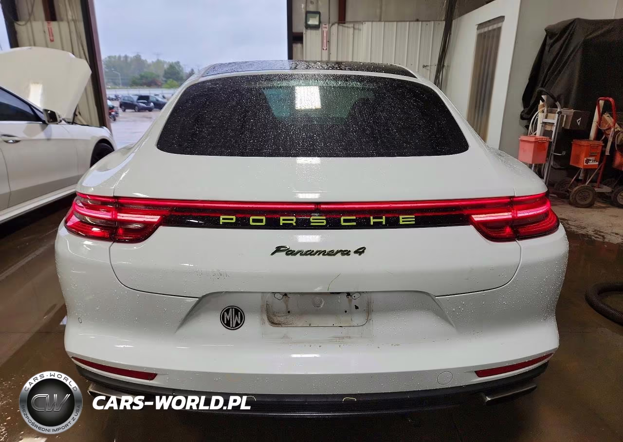 2020 Porsche Panamera 4 E-Hybrid VIN:WP0AE2A70LL130828 - 6
