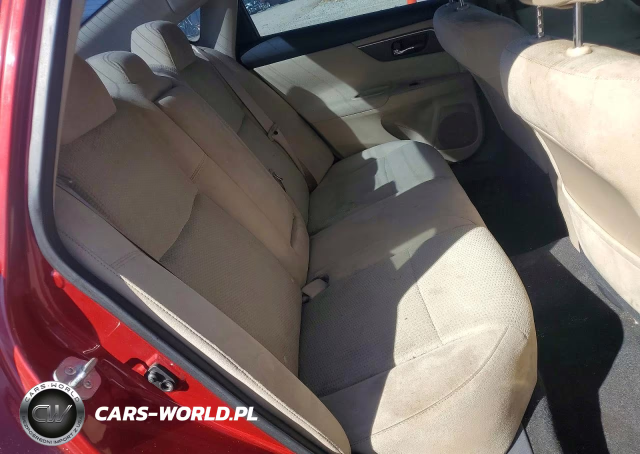 2015 Nissan Altima 2.5 S VIN:1N4AL3AP3FN368182 - 10