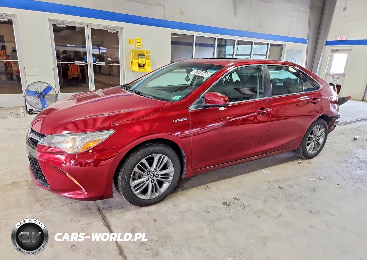 2015 Toyota Camry Hybrid Se – zdjęcie 1 z 13