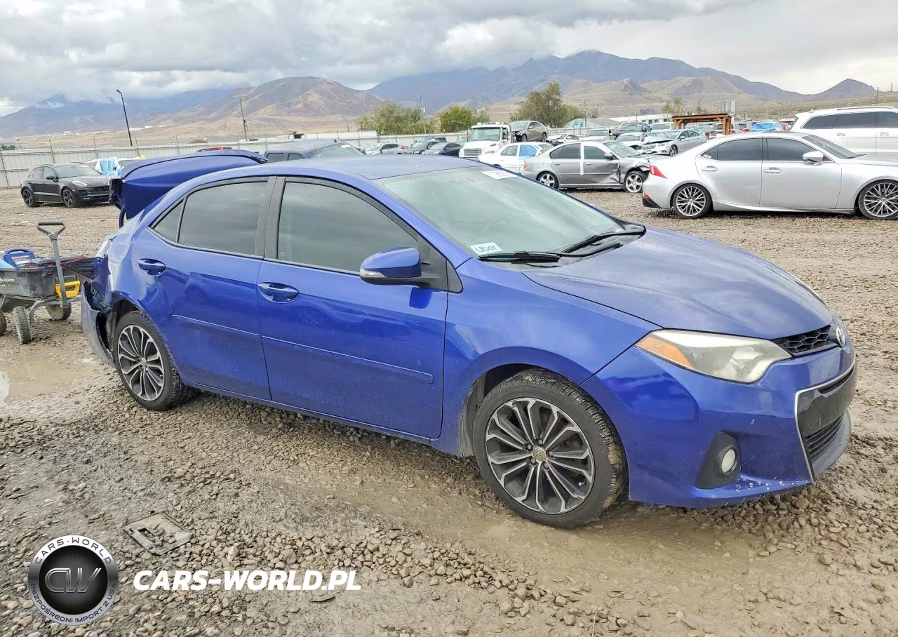 2015 Toyota Corolla S Plus VIN:5YFBURHE7FP268737 - 4