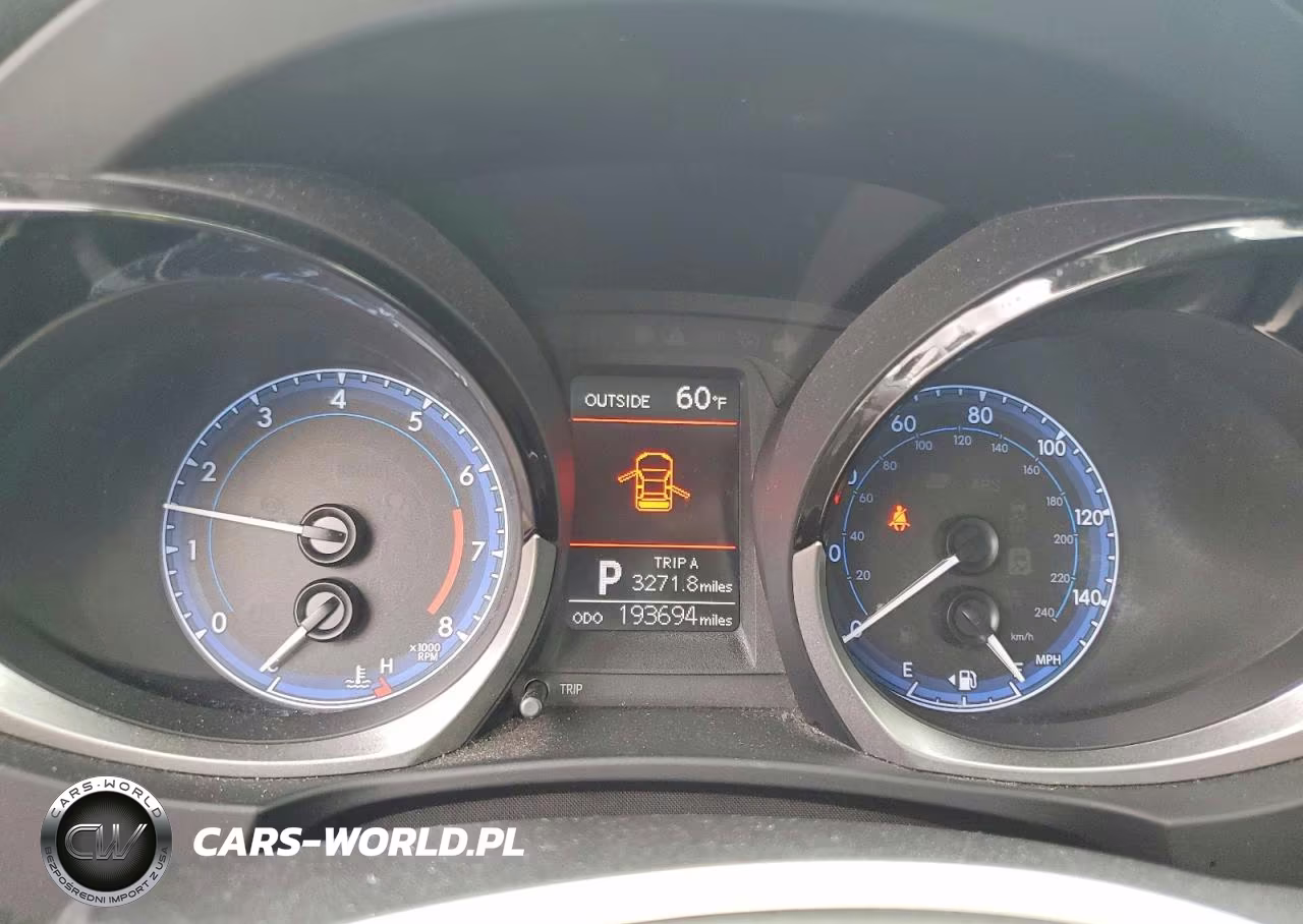 2015 Toyota Corolla S Plus VIN:5YFBURHE7FP268737 - 9