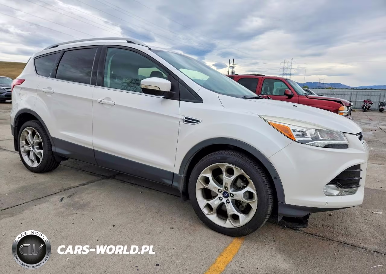 2015 Ford Escape Titanium VIN:1FMCU9JXXFUB01528 - 4
