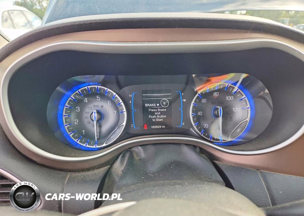 2017 Chrysler Pacifica Touring L VIN:2C4RC1BG8HR705211 - 9