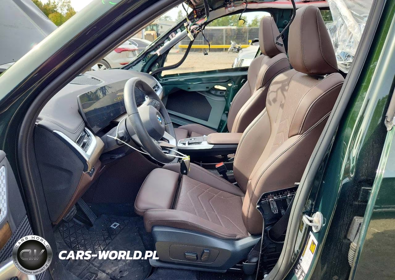 2025 BMW X1 xDrive28I VIN:WBX73EF0XS5384212 - 7