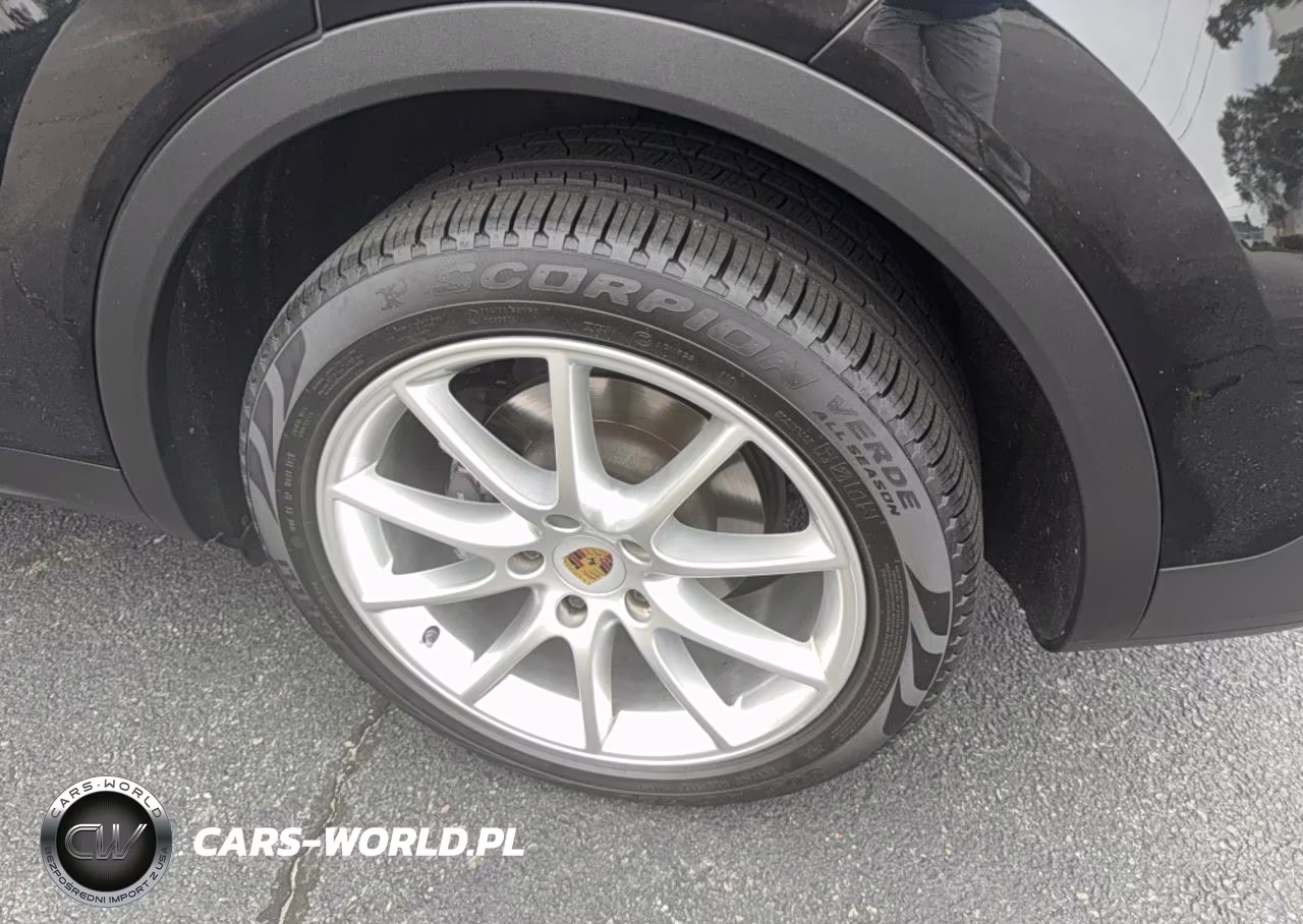 2020 Porsche Cayenne VIN:WP1AA2AY9LDA03007 - 12