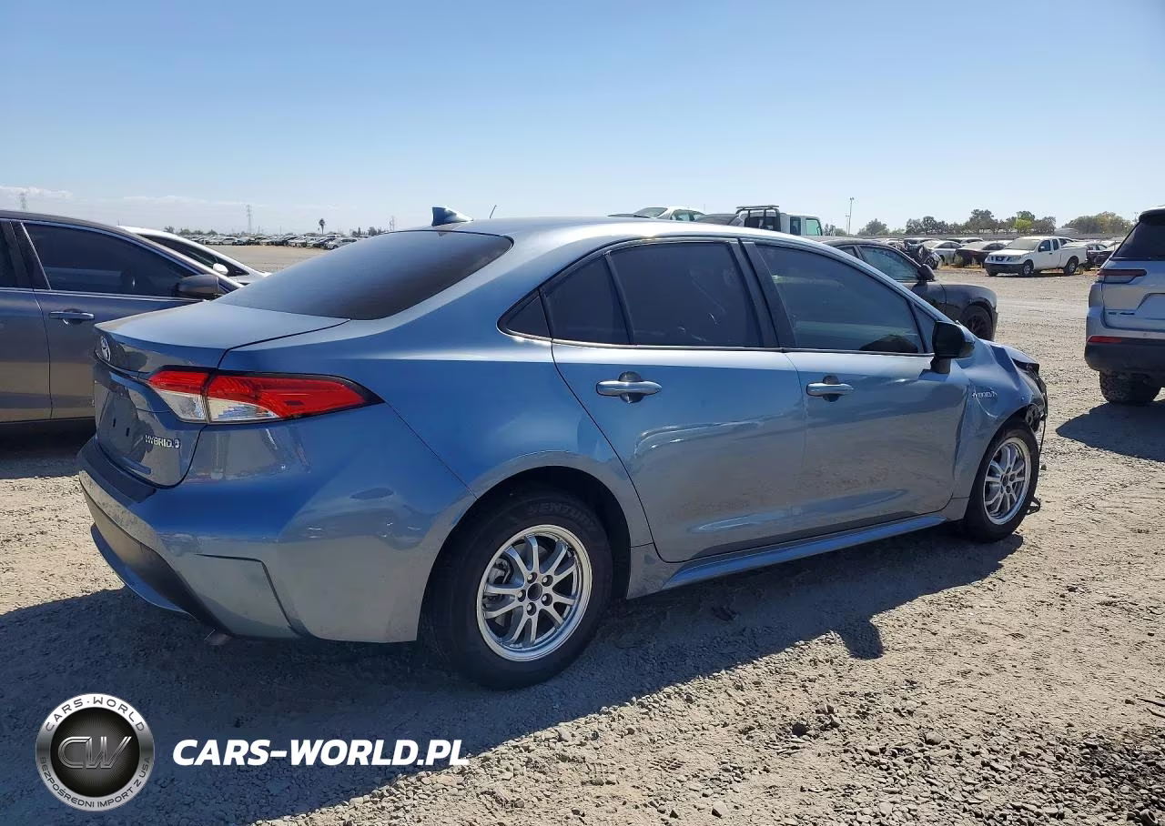 2021 Toyota Corolla Le VIN:JTDEAMDEXMJ027643 - 3