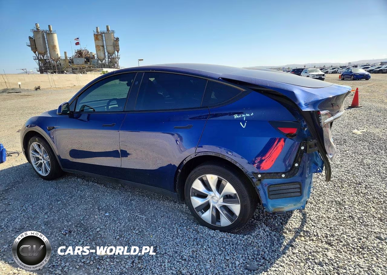 2023 Tesla Model Y VIN:7SAYGDED3PF947095 - 2