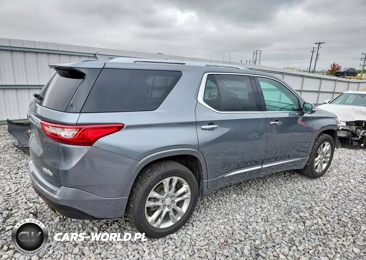 2020 Chevrolet Traverse High Country VIN:1GNEVNKWXLJ115586 - 3