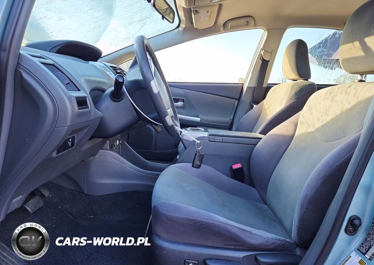 2013 Toyota Prius V Three VIN:JTDZN3EU0D3258660 - 7