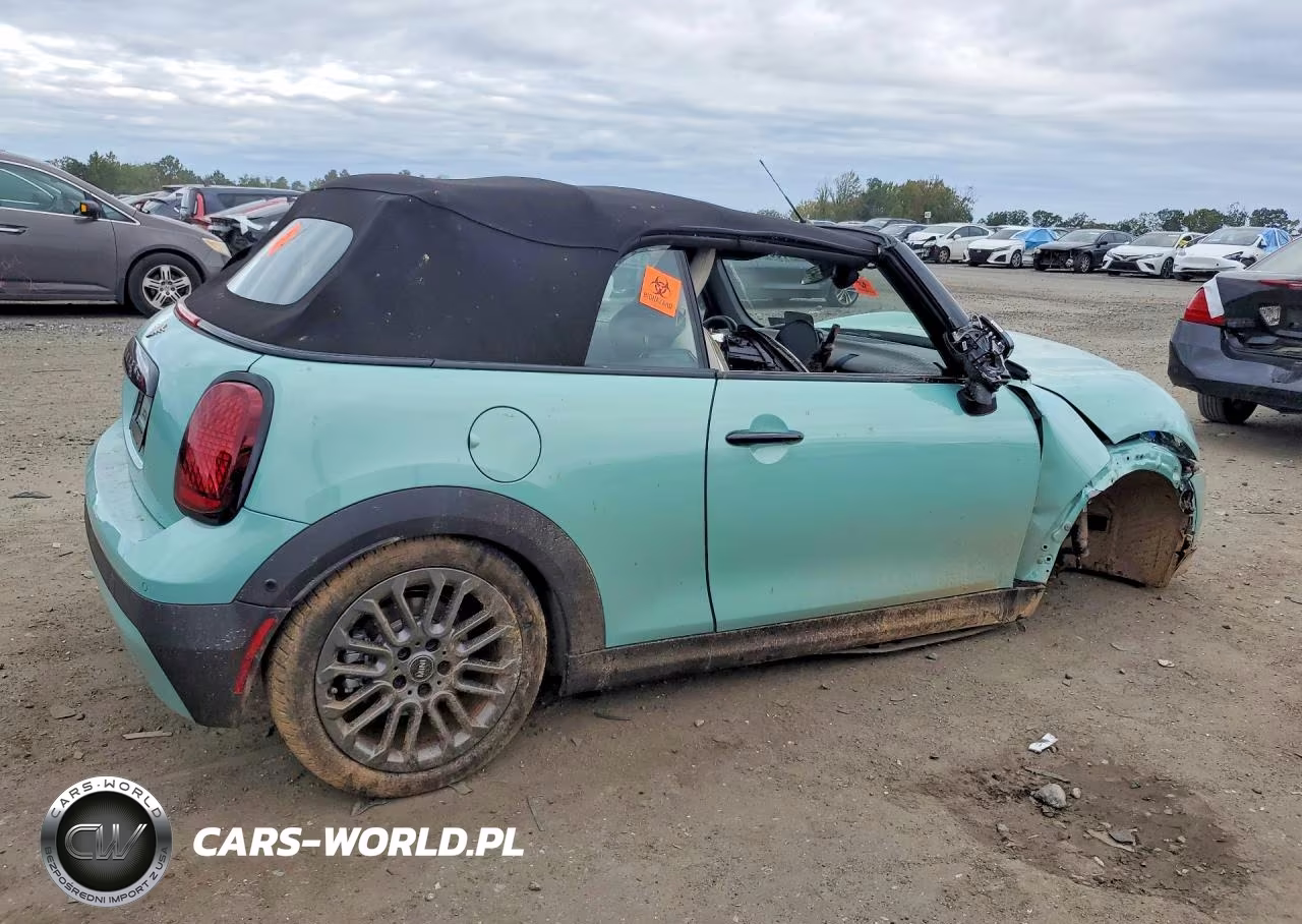 2025 Mini Cooper S VIN:WMW23GX03S2X58143 - 3