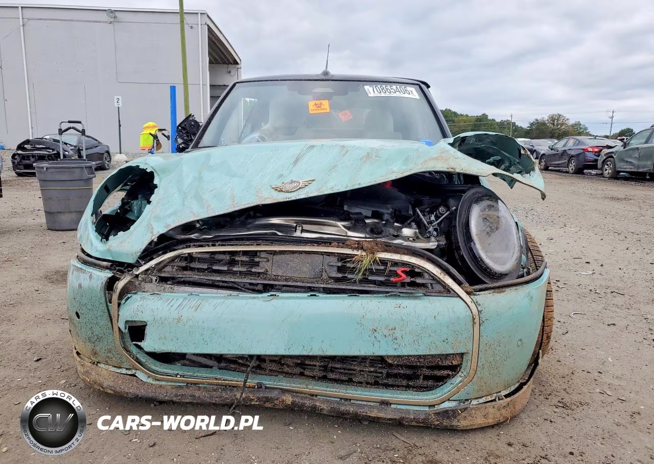 2025 Mini Cooper S VIN:WMW23GX03S2X58143 - 5