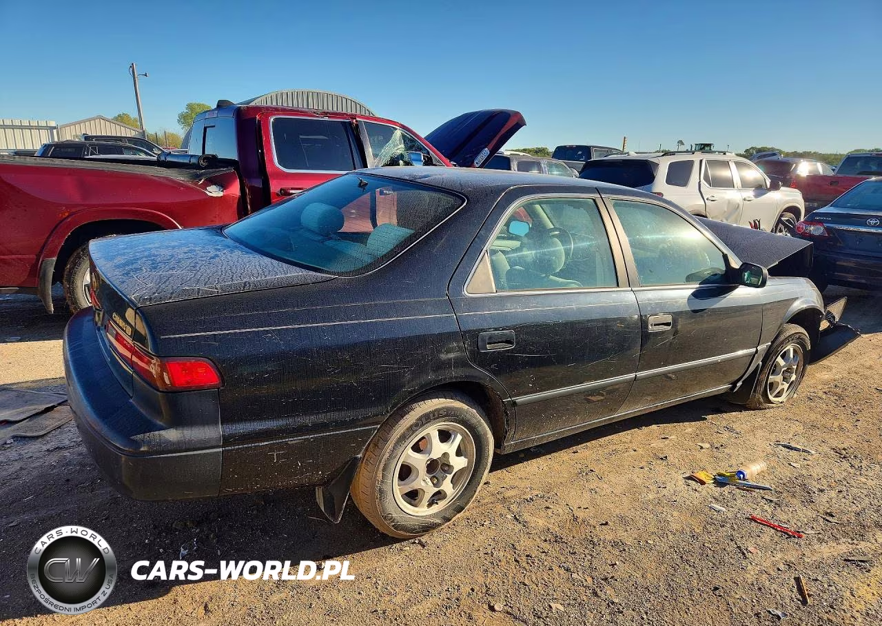1998 Toyota Camry Le VIN:4T1BG22K6WU383146 - 3