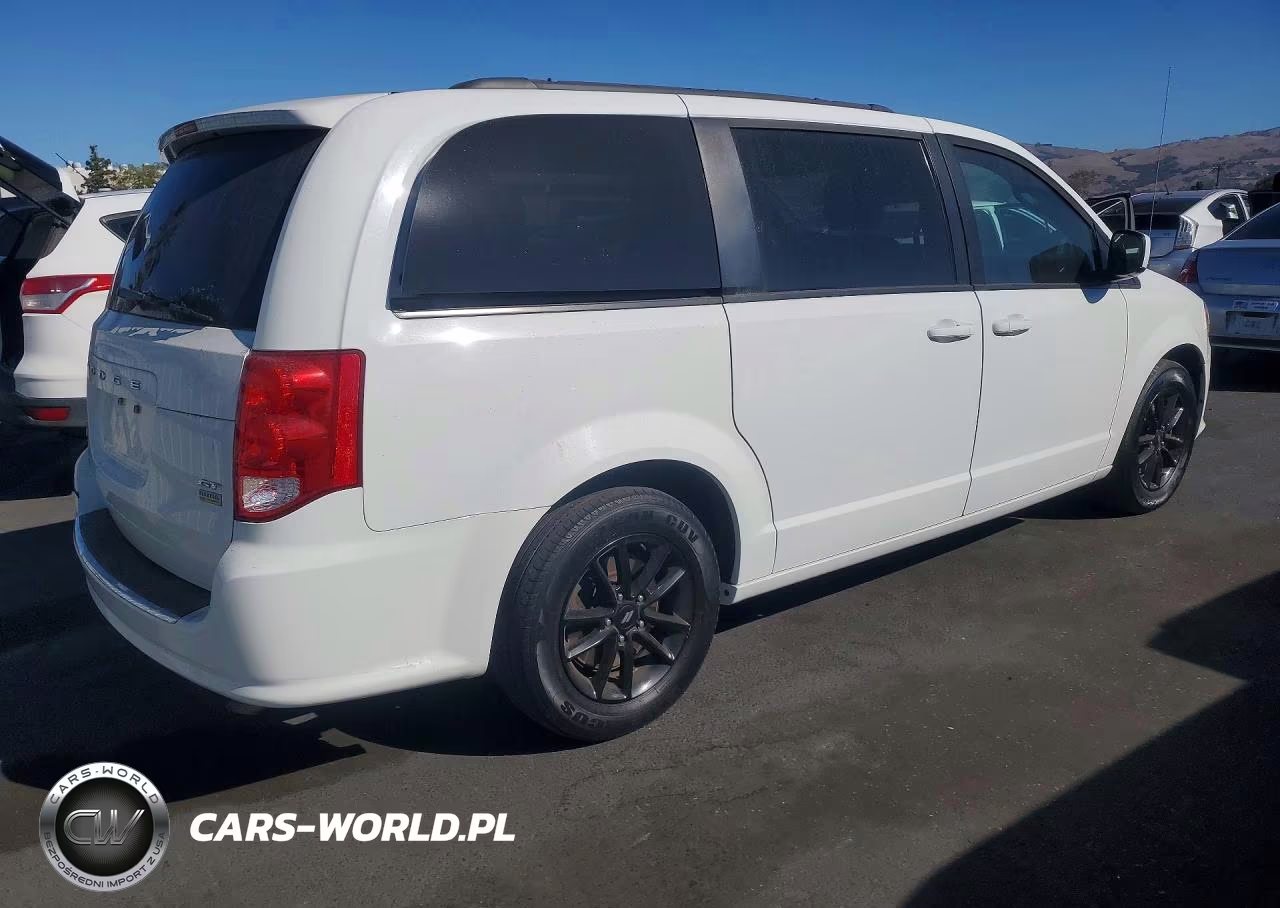 2019 Dodge Grand Caravan Gt VIN:2C4RDGEG3KR694802 - 3