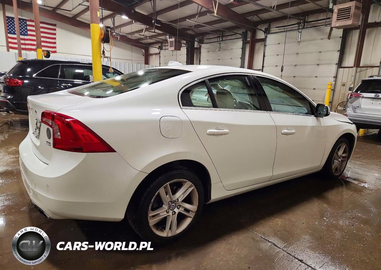 2014 Volvo S60 T5 VIN:YV1612FS2E2275693 - 3