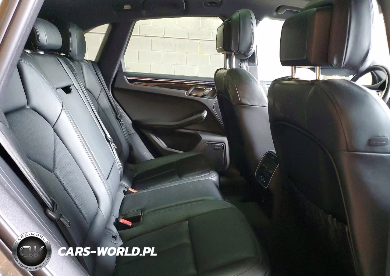 2023 Porsche Macan Base VIN:WP1AA2A55PLB05017 - 11