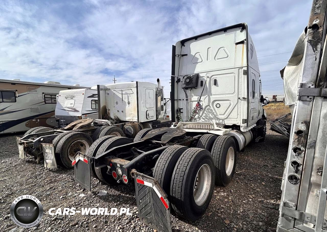 2022 Freightliner Cascadia Semi Truck VIN:3AKJHHDRXNSNT8356 - 3