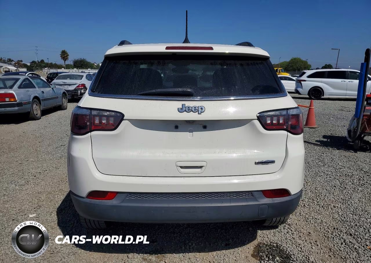 2019 Jeep Compass Latitude VIN:3C4NJCBB9KT855546 - 6