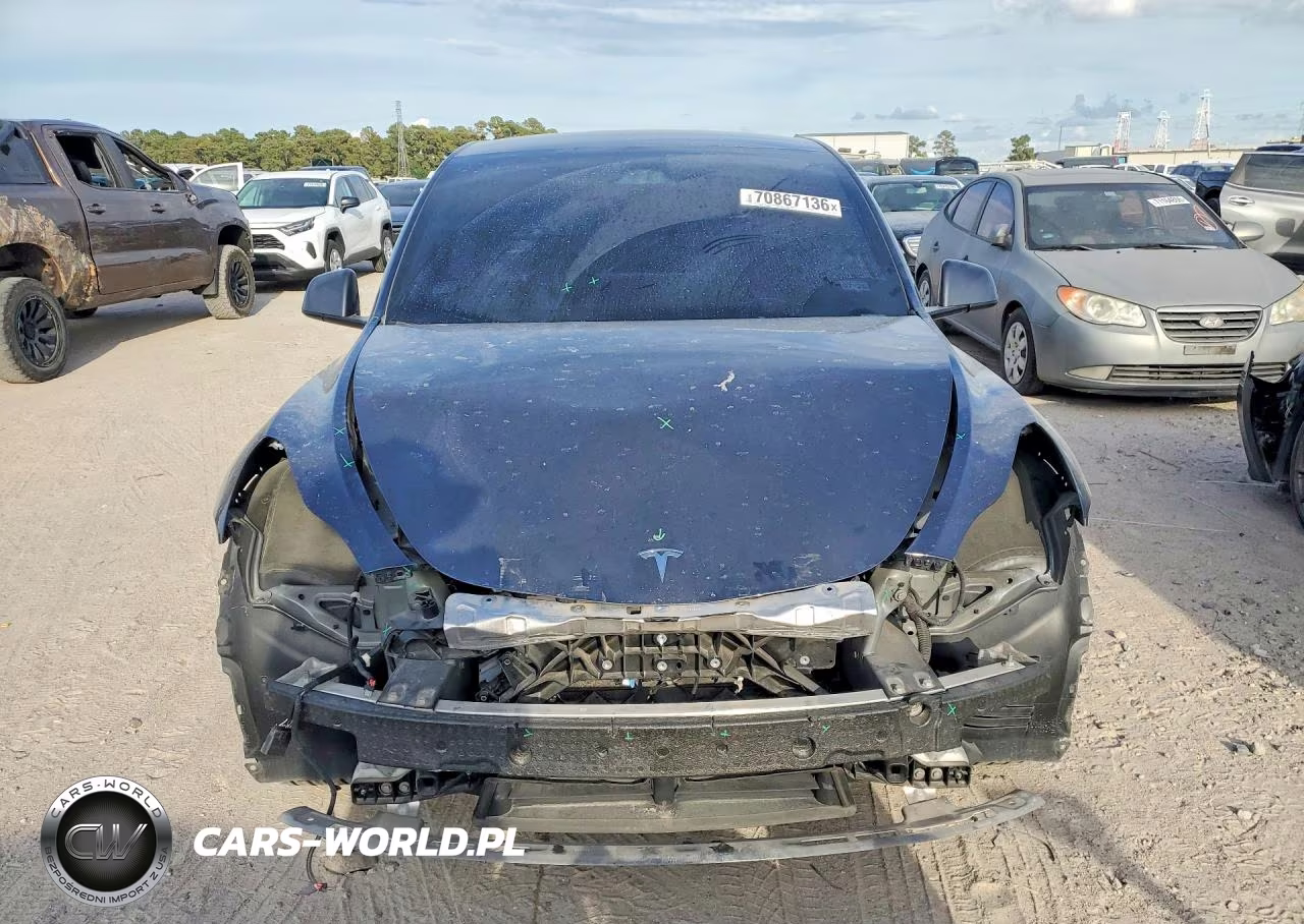 2023 Tesla Model Y VIN:7SAYGDEEXPA193263 - 5