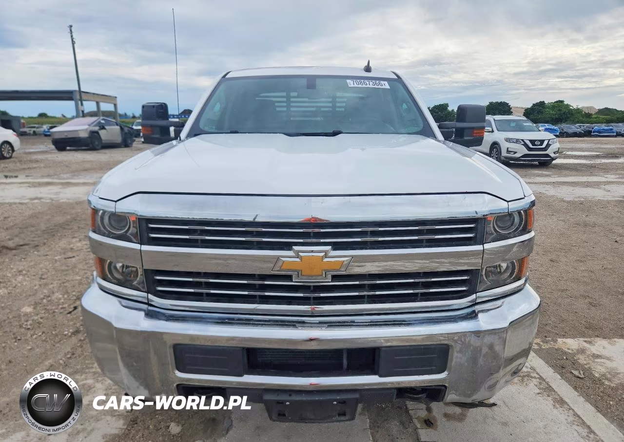 2016 Chevrolet Silverado C2500 Heavy Duty VIN:1GC1CUE86GF275736 - 5