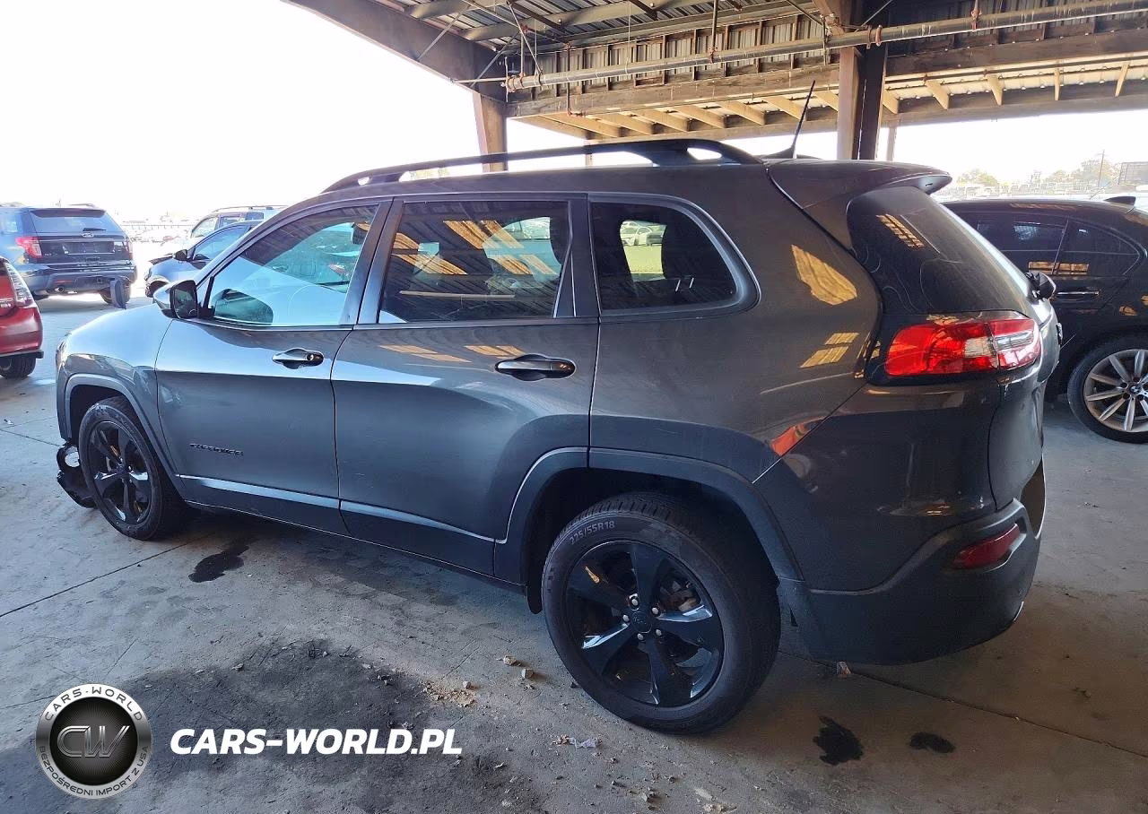 2018 Jeep Cherokee Latitude VIN:1C4PJLCB5JD540593 - 2