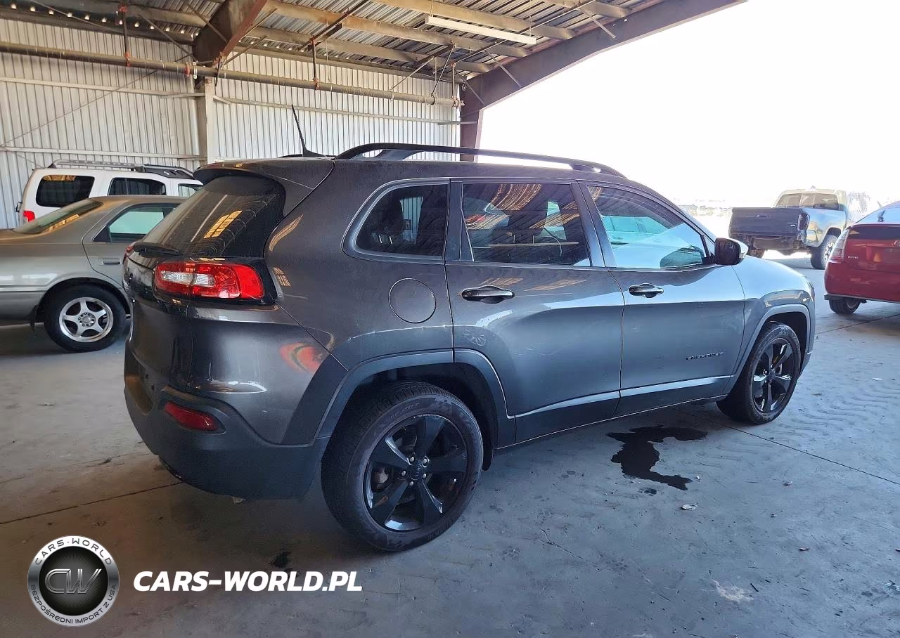 2018 Jeep Cherokee Latitude VIN:1C4PJLCB5JD540593 - 3
