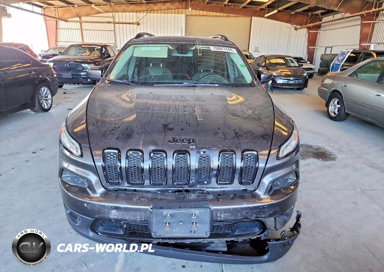 2018 Jeep Cherokee Latitude VIN:1C4PJLCB5JD540593 - 5