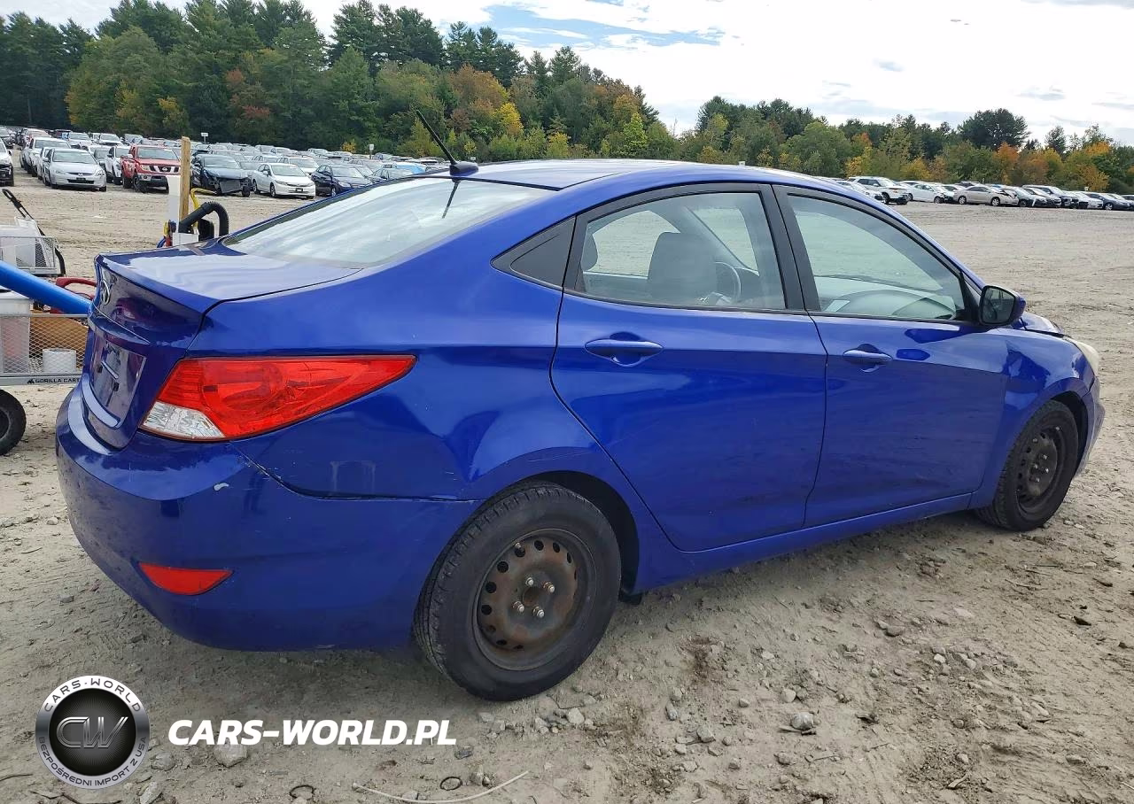 2014 Hyundai Accent Gls VIN:KMHCT4AE2EU714620 - 3