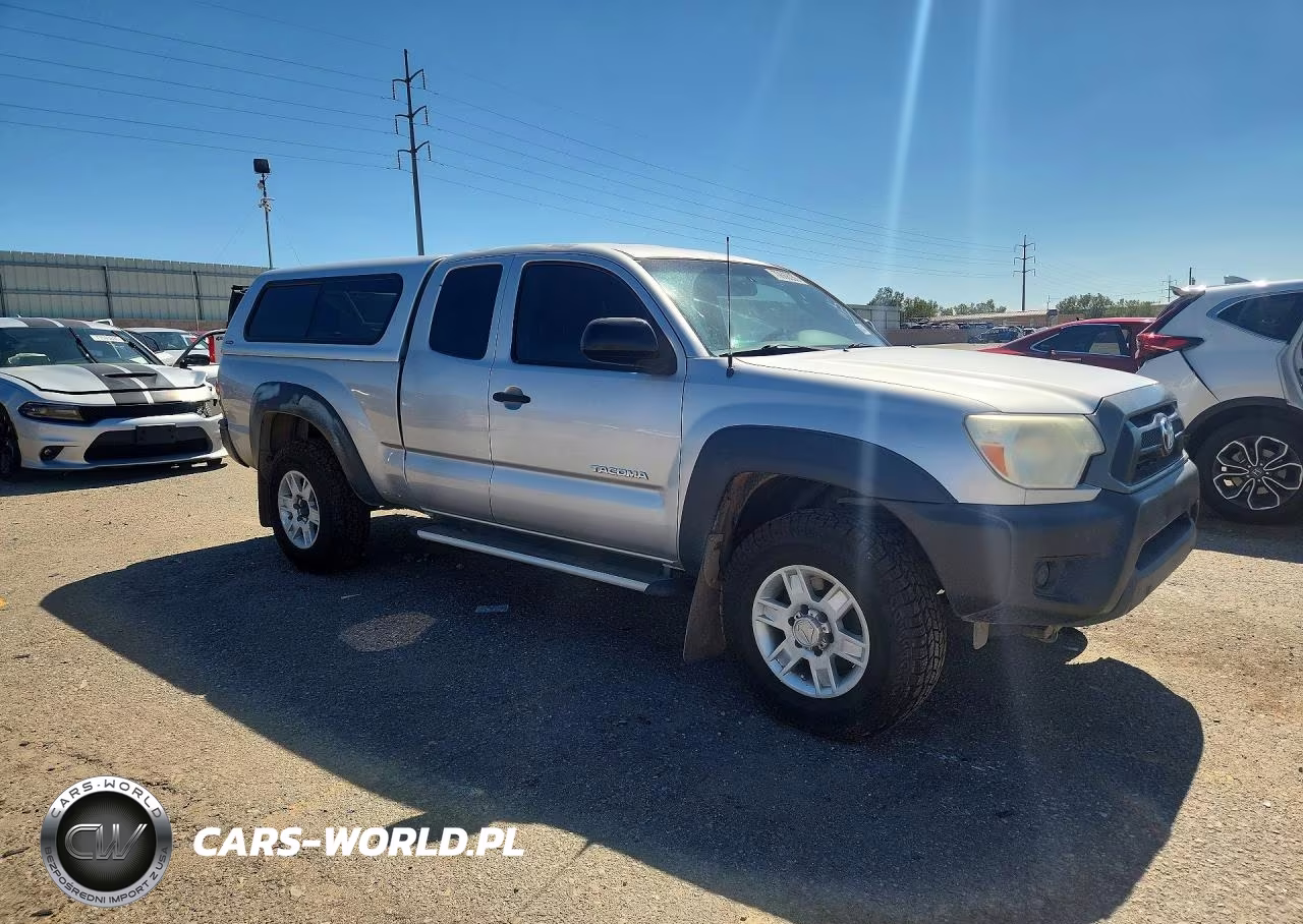 2013 Toyota Tacoma Prerunner Access Cab VIN:5TFTX4GNXDX021744 - 4