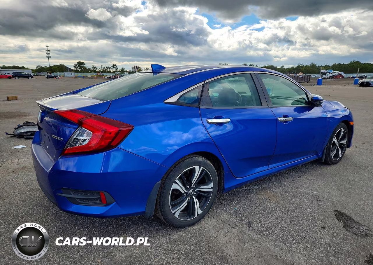 2017 Honda Civic Touring VIN:19XFC1F92HE203200 - 3