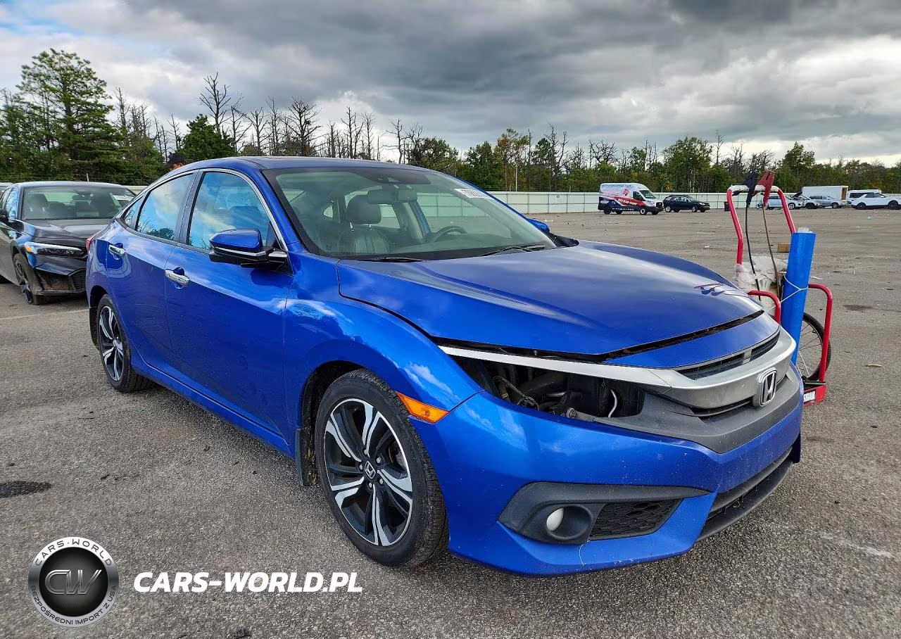 2017 Honda Civic Touring VIN:19XFC1F92HE203200 - 4