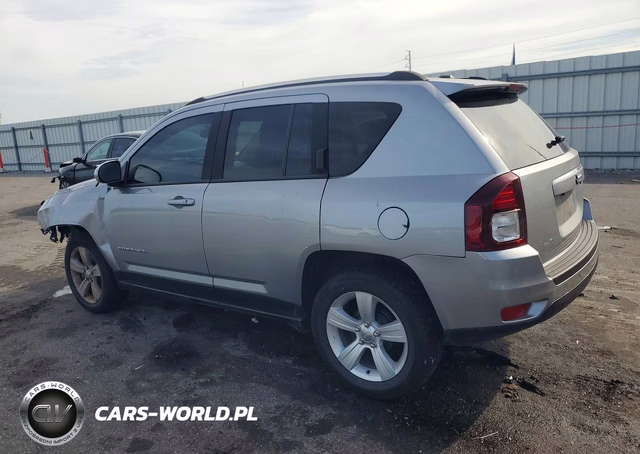 2015 Jeep Compass Latitude VIN:1C4NJCEB8FD139017 - 2