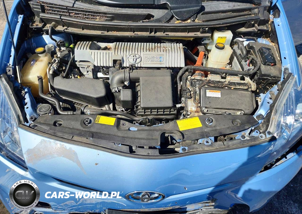 2014 Toyota Prius Plug-In Hybrid Base VIN:JTDKN3DP2E3050522 - 11