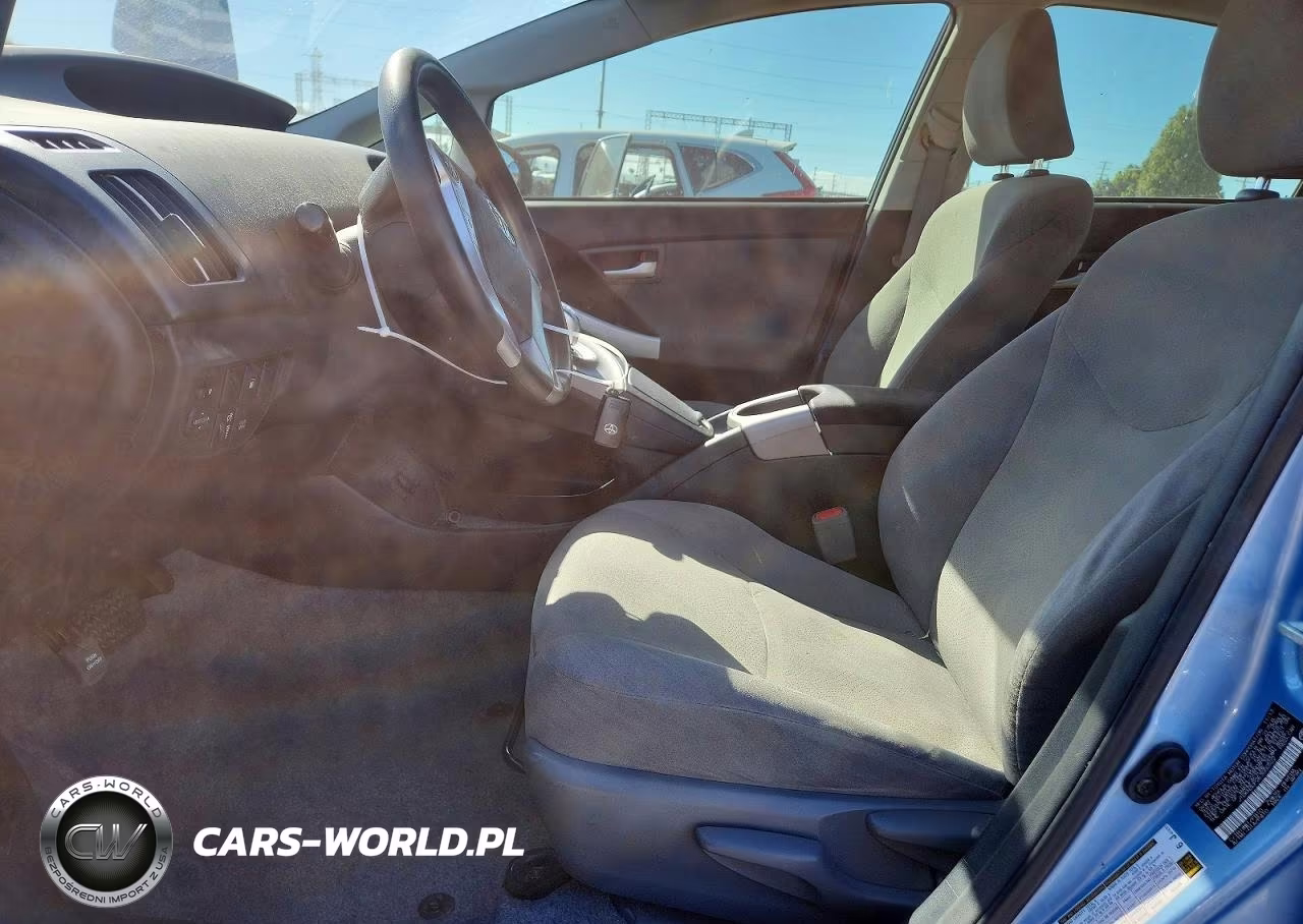 2014 Toyota Prius Plug-In Hybrid Base VIN:JTDKN3DP2E3050522 - 7