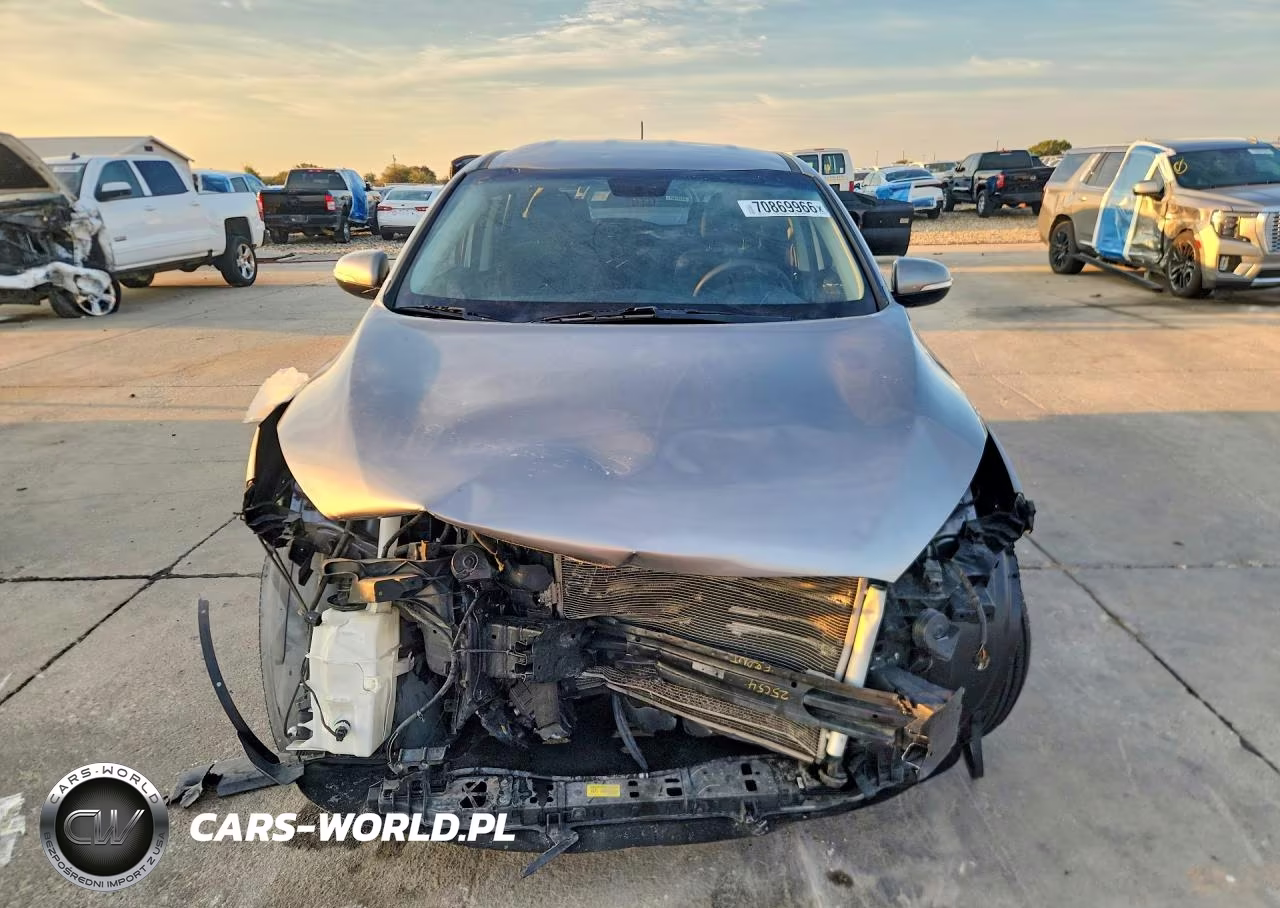 2018 Kia Sorento L VIN:5XYPG4A35JG422805 - 5