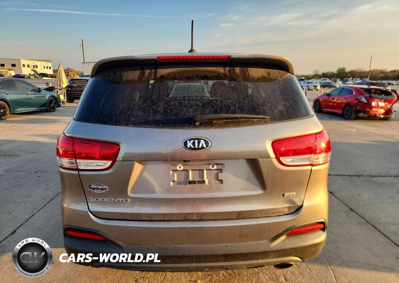 2018 Kia Sorento L VIN:5XYPG4A35JG422805 - 6