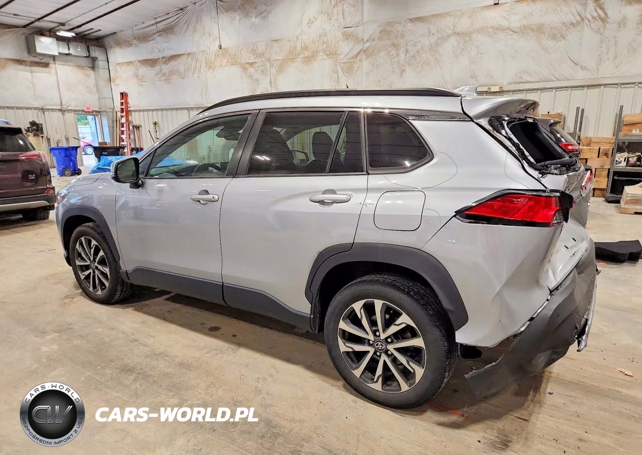2022 Toyota Corolla Cross Xle VIN:7MUEAABG7NV012028 - 2