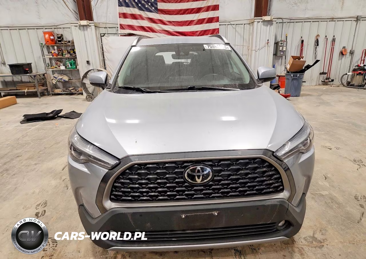 2022 Toyota Corolla Cross Xle VIN:7MUEAABG7NV012028 - 5