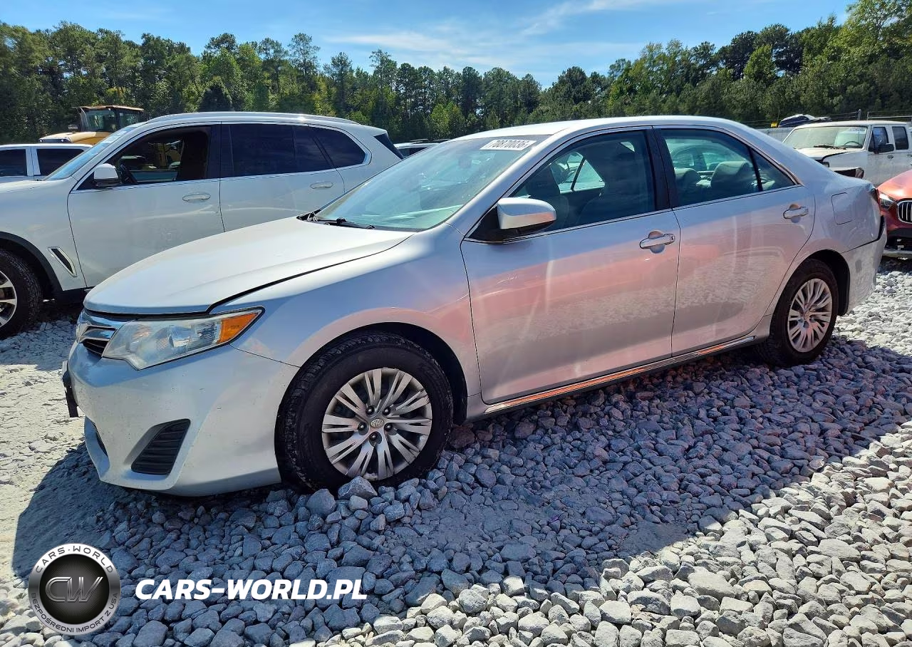 2014 Toyota Camry Le VIN:4T1BF1FK2EU378869 - 1