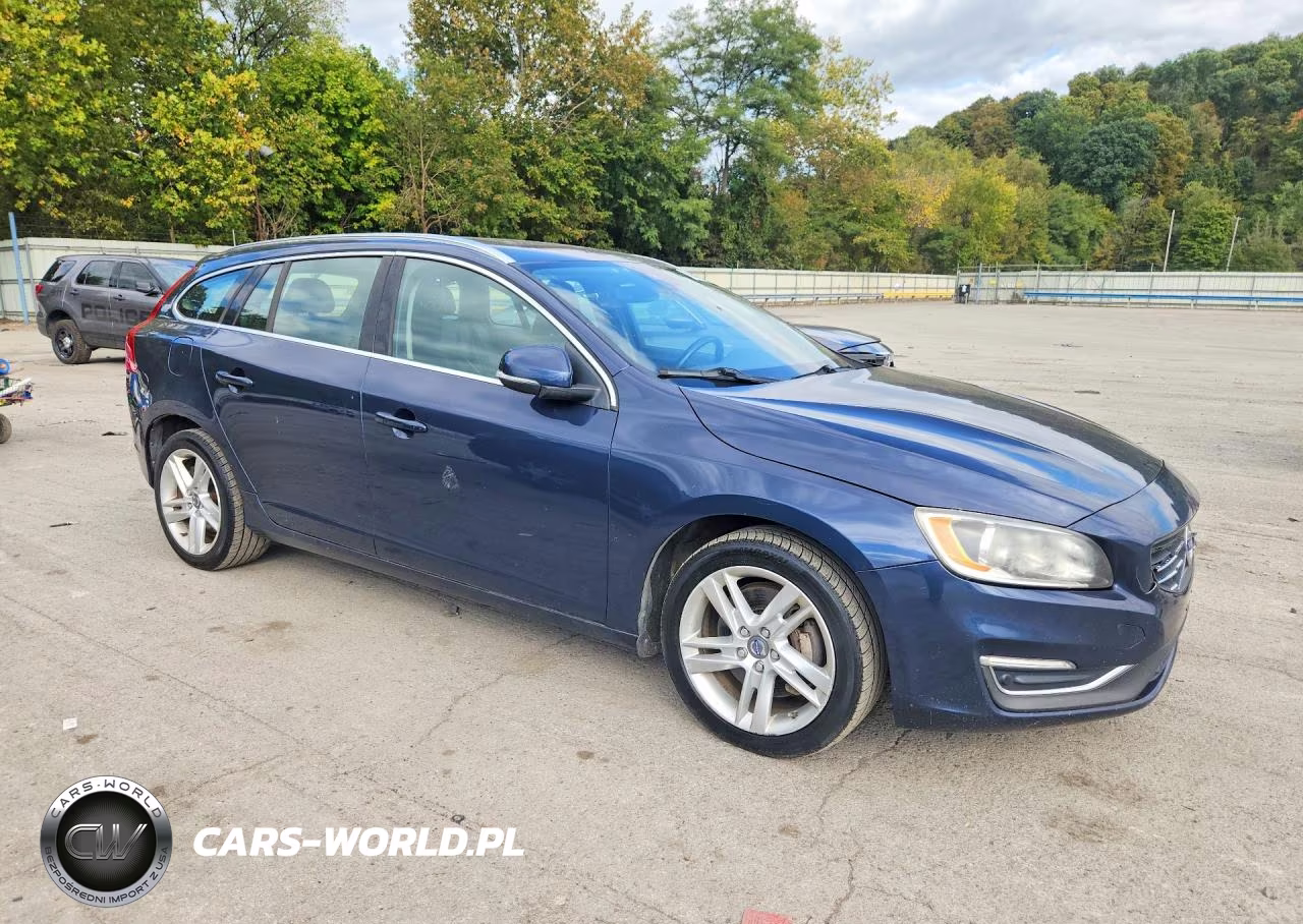 2015 Volvo V60 Premier VIN:YV1612SK8F1219044 - 4