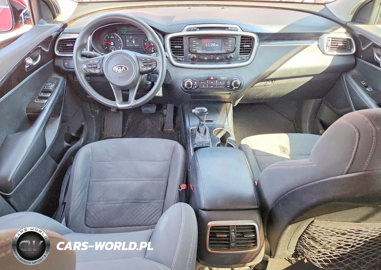 2017 Kia Sorento Lx V6 VIN:5XYPGDA58HG241760 - 8