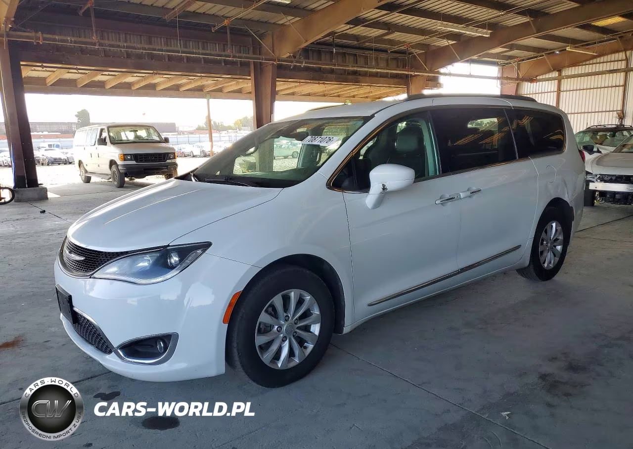 2019 Chrysler Pacifica Touring L