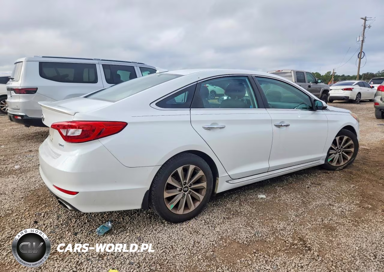 2015 Hyundai Sonata Sport VIN:5NPE34AFXFH197987 - 3