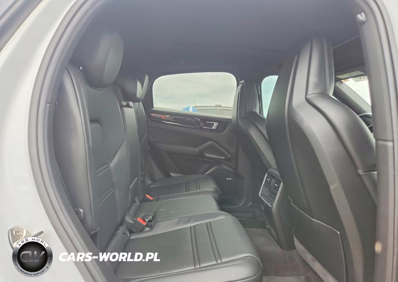 2021 Porsche Cayenne Coupe VIN:WP1BA2AY5MDA43560 - 11