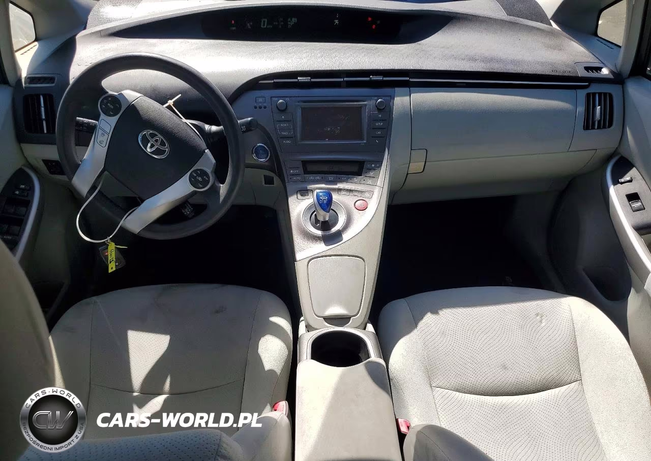 2013 Toyota Prius Two VIN:JTDKN3DU0D5589858 - 8